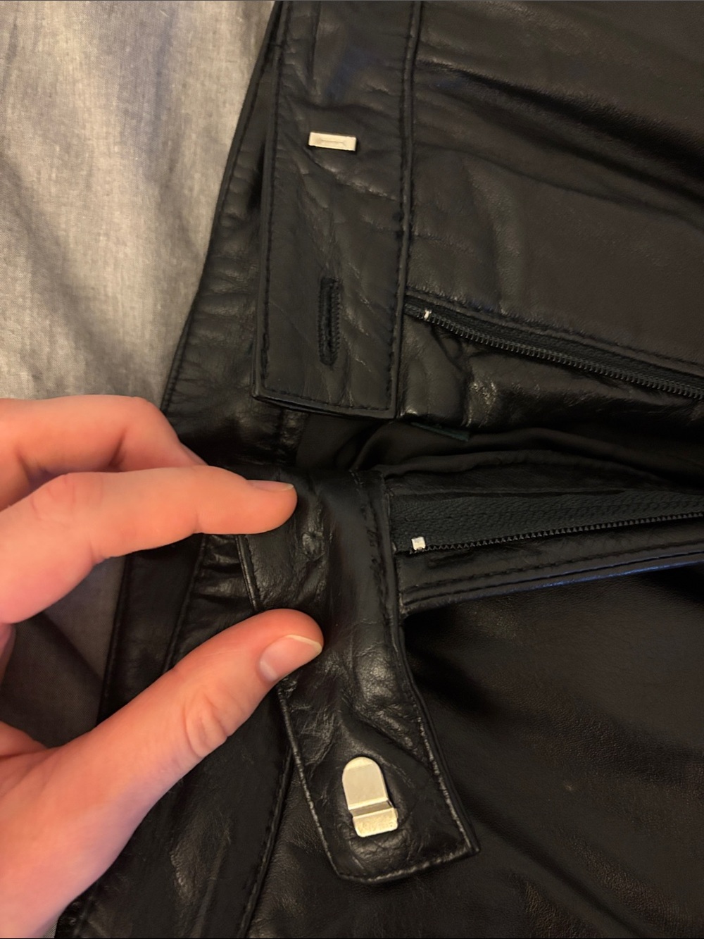 Danier Women’s Genuine Leather Pants - Classic Straight Fit - Picture 2 of 3